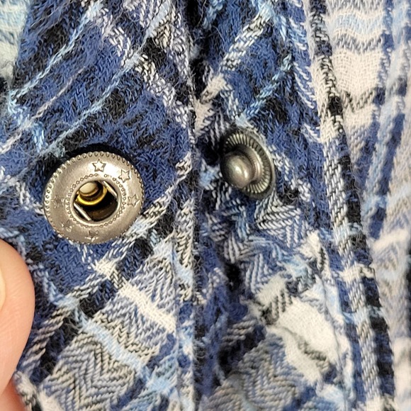 Kut from the Kloth Snap Front Shirt Top XXL Blue White Plaid Long Sleeve Collar - Picture 5 of 10
